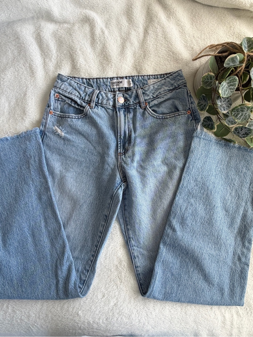 Garage Light Blue Straight Leg Distressed Jeans size 0